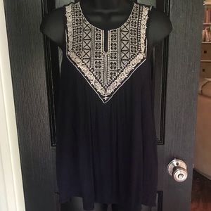 Green Envelope Size M Navy Embroidered Top